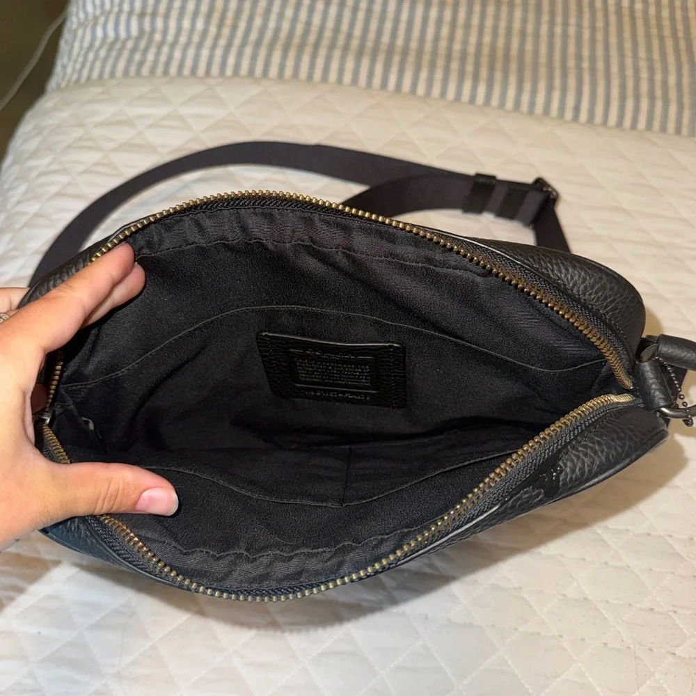 Coach Black Leather Messenger Bag - Picture 2 of 4